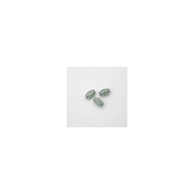 GRANI PLASTICA CON RICAMO COLORE ARGENTO VERDE 9X6  mm -  Confezione da 0,5 KG.