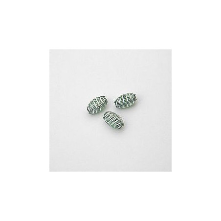 GRANI PLASTICA CON RICAMO COLORE ARGENTO VERDE 9X6  mm -  Confezione da 0,5 KG.