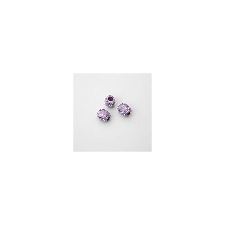 GRANI PLASTICA CON RICAMO COLORE ARGENTO LILLA  7x8  mm. CONFEZIONE DA 0,5 kg