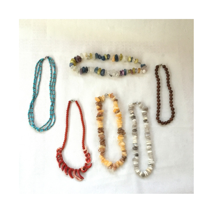 COLLANA IN PIETRA NATURALE. MODELLI ASSORTITI