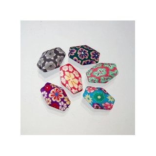 OVALE ESAGONALE IN FIMO COLORI ASSORITI  30x20mm