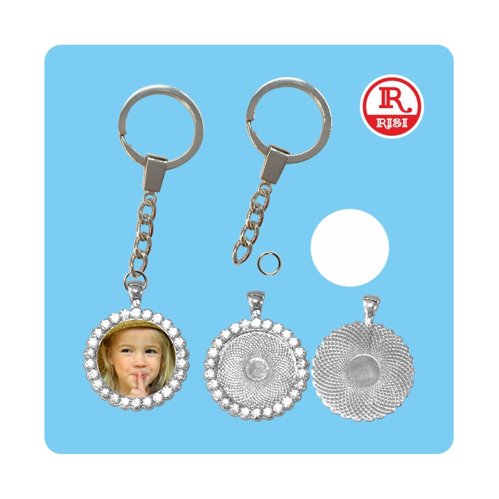 PENDENTE IN ZAMA E STRASS TONDO 34x3,5 mm CON CATENA E ANELLO PORTACHIAVI 30 mm