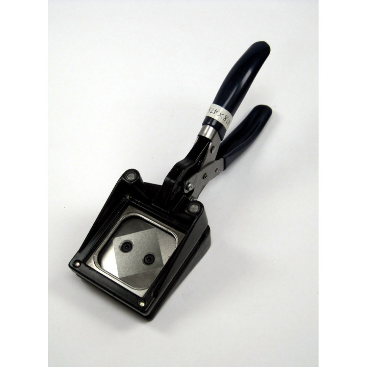 FUSTELLATRICE MANUALE A PINZA mm 37x37
