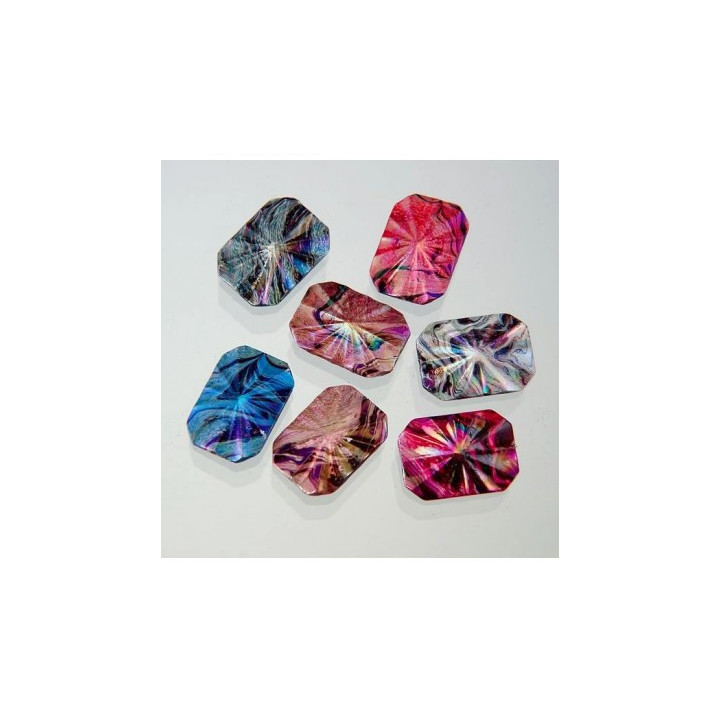 RETTANGOLO BOMBATO COLORI ASSORTITI 25x18mm. Confezione da 0,5 KG.