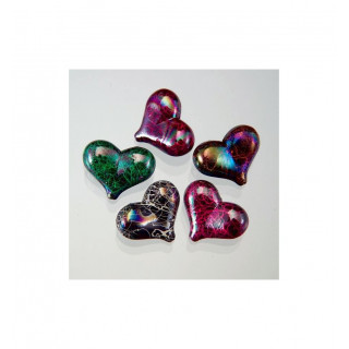 CUORE IN PLASTICA COLORI ASSORTITI 30x23mm. Confezione da 0,5 KG.