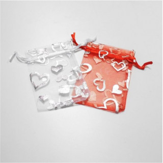 SACCHETTO IN TULLE ROSSO CON CUORI