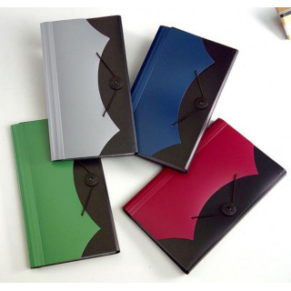 SCHEDARIO PVC CON ALFABETO CHIUSURA ELASTICA DA PERSONALIZZARE 26x15 cm