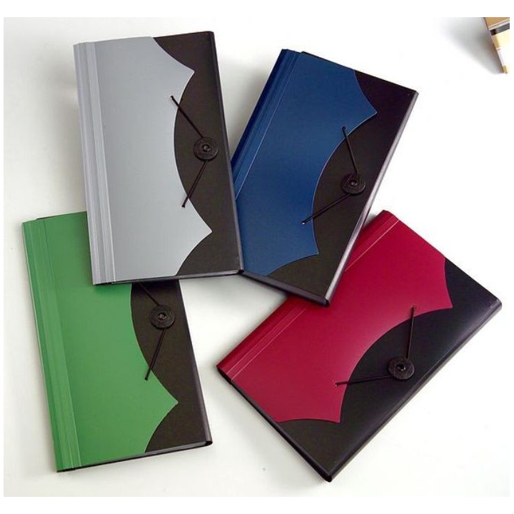 SCHEDARIO PVC CON ALFABETO CHIUSURA ELASTICA DA PERSONALIZZARE 26x15 cm