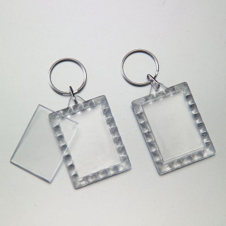 Portachiavi in plastica apribile da personalizzare cm 5x4 cm misura interna 4x2,9 cm con bordo ricamato