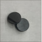 MAGNETE IN FERRITE ONE SIDE Ø 25 SPESSORE 3 mm. Confezione da 400 PZ. MAGNETE IN FERRITE ONE SIDE Ø 25 SPESSORE 3 mm. Confezione da 400 PZ.