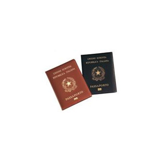PORTA PASSAPORTO COLORE MARRONE E NERO